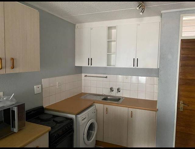 3 BEDROOM APARTMENT FOR SALE IN WESTDENE